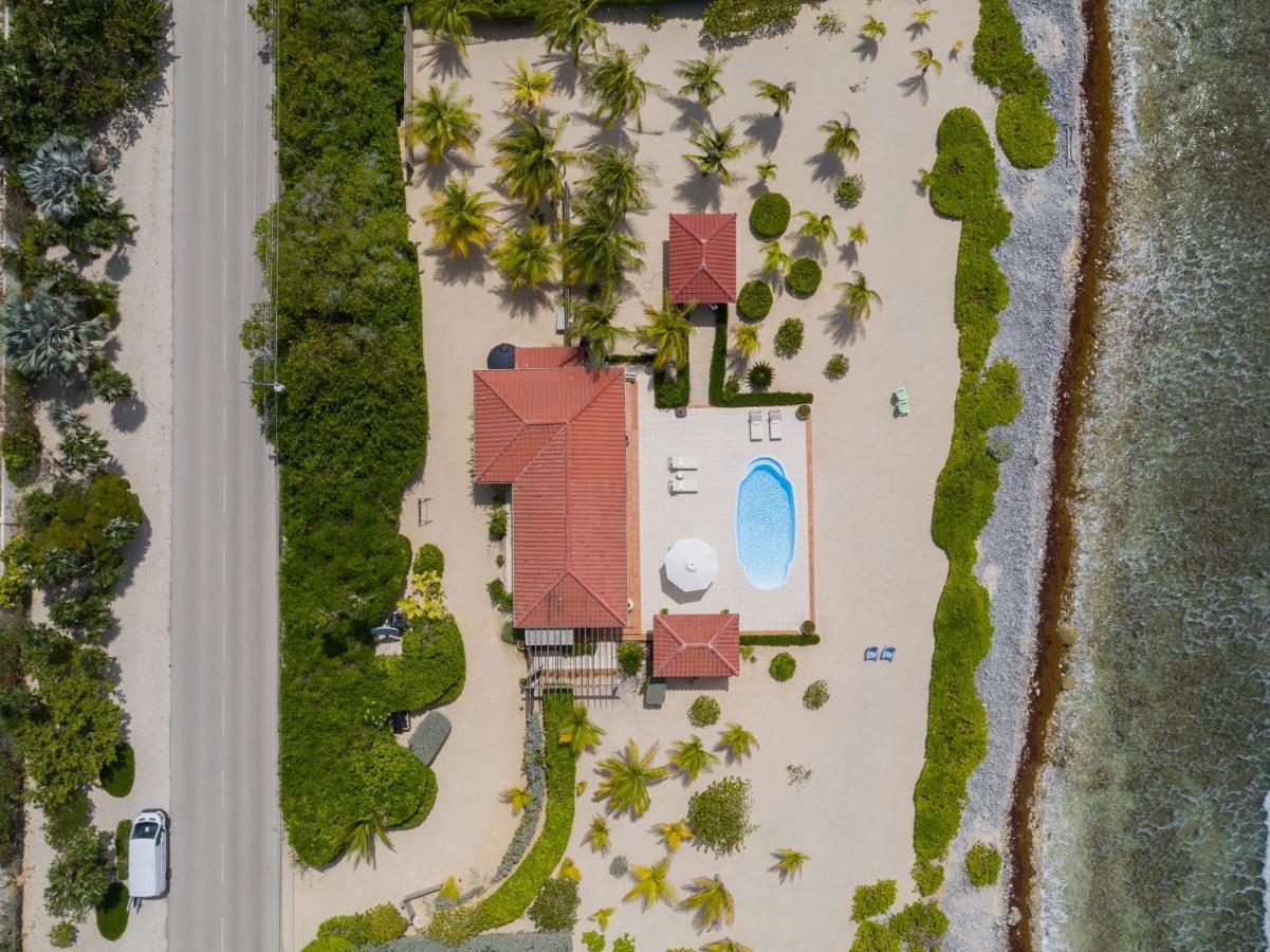 Le Soleil D'Or Hotel Cayman Brac Bagian luar foto