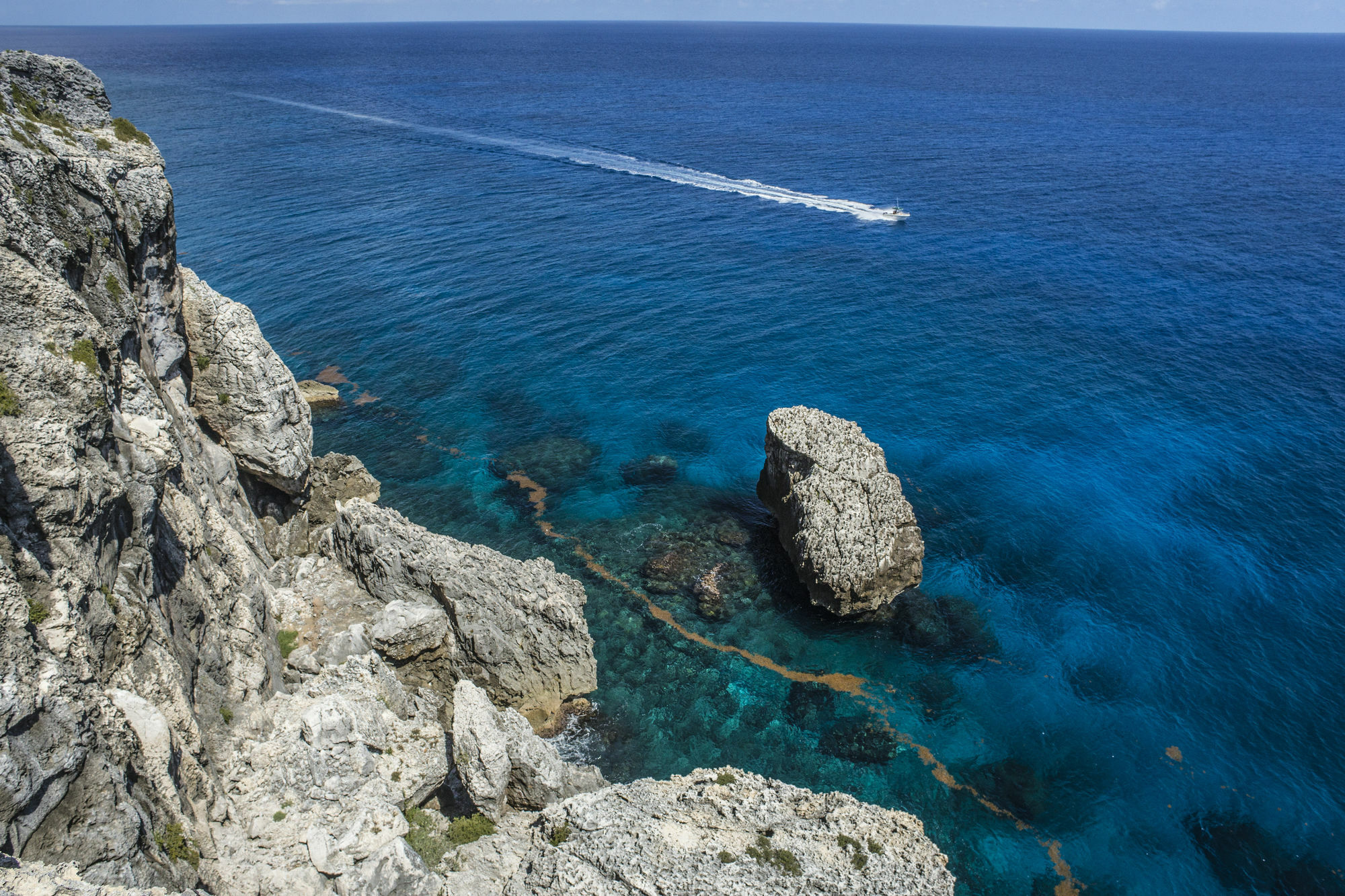 Le Soleil D'Or Hotel Cayman Brac Bagian luar foto